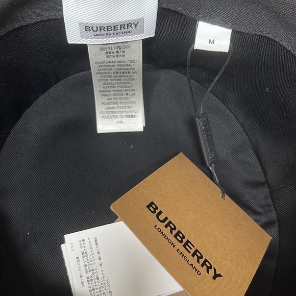 Burberry hat - Picture 3 of 3